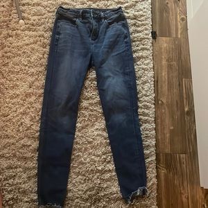 American Eagle Dream Jeans Super High Rise Size 4 Medium wash